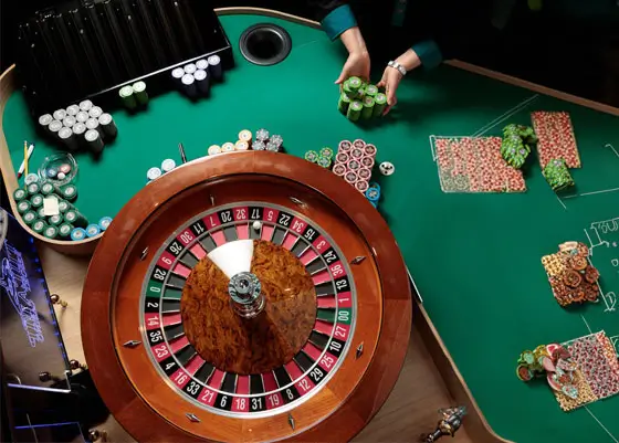 A picture of a roulette table.